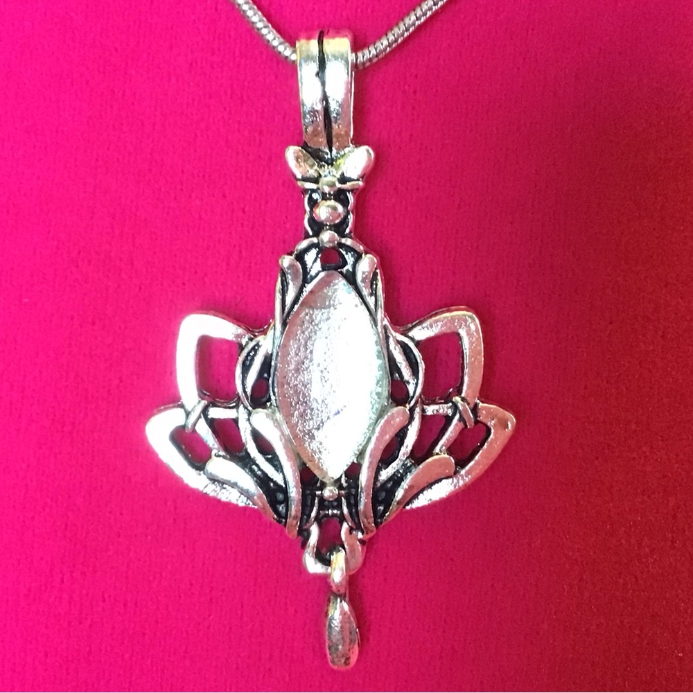 SOLD Lotus Flower Pendant Necklace - Picture 1 of 2